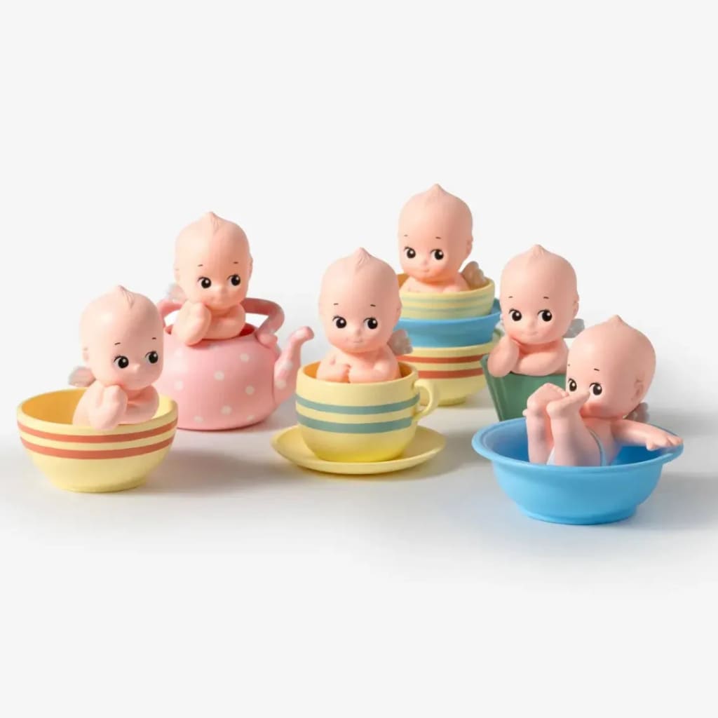 Smoko Kewpie®️ in Cups Blind Box Figure