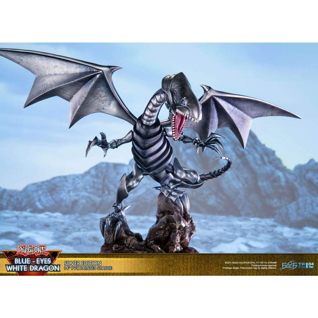 Yugioh Blue Eyes White Dragon (Silver) 14’’ Statue